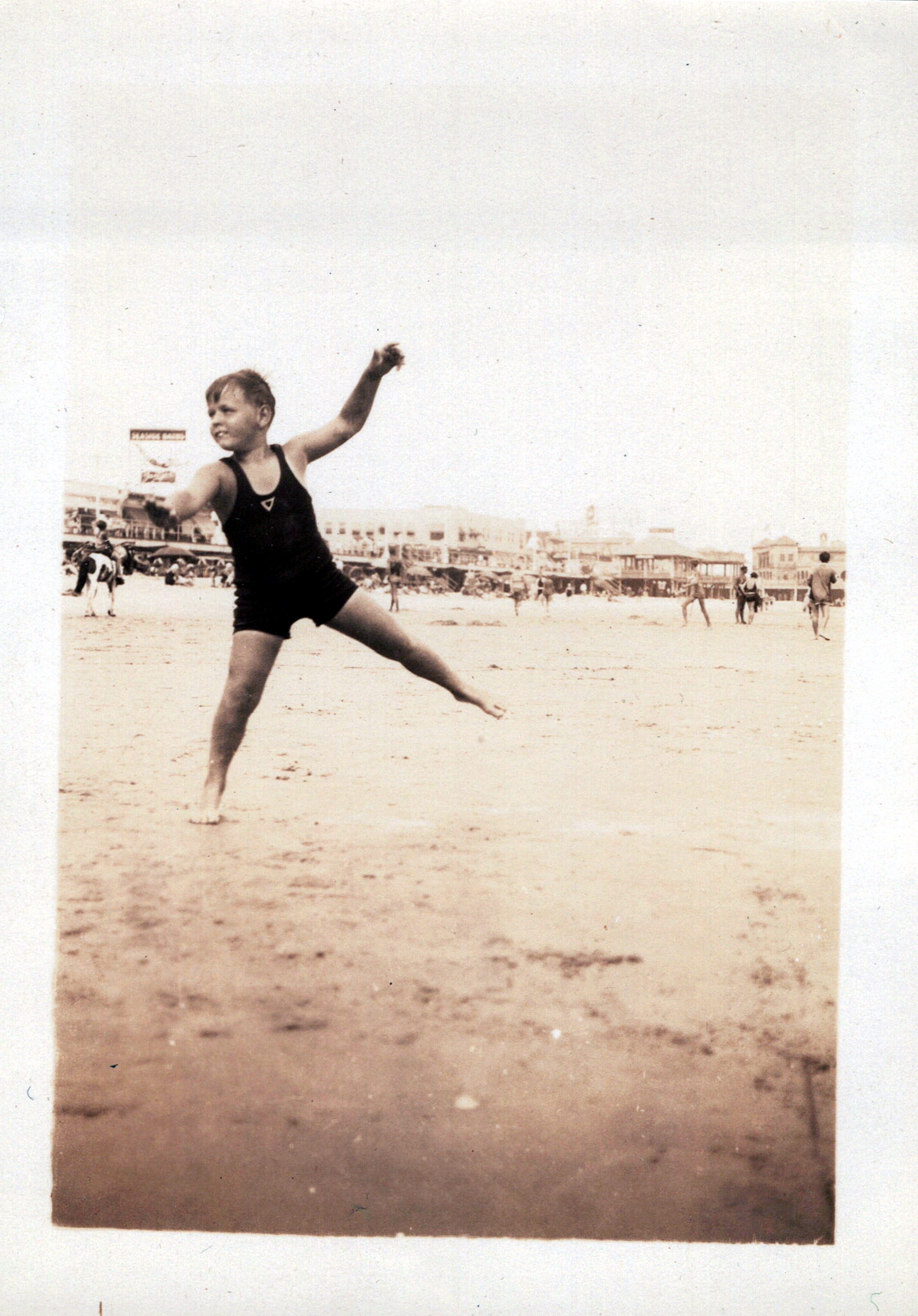 Jul '29 Dick (9 years) on the beach